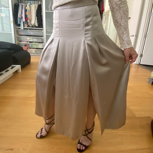 2 Small silver maxi skirt slits flowy metallic - Picture 8 of 8